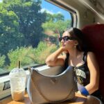 Anushka Sen Instagram - Trains 💗🇬🇧 London, United Kingdom