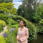 Anushka Sen Instagram - Nature 🦦🇬🇧✨ London, United Kingdom