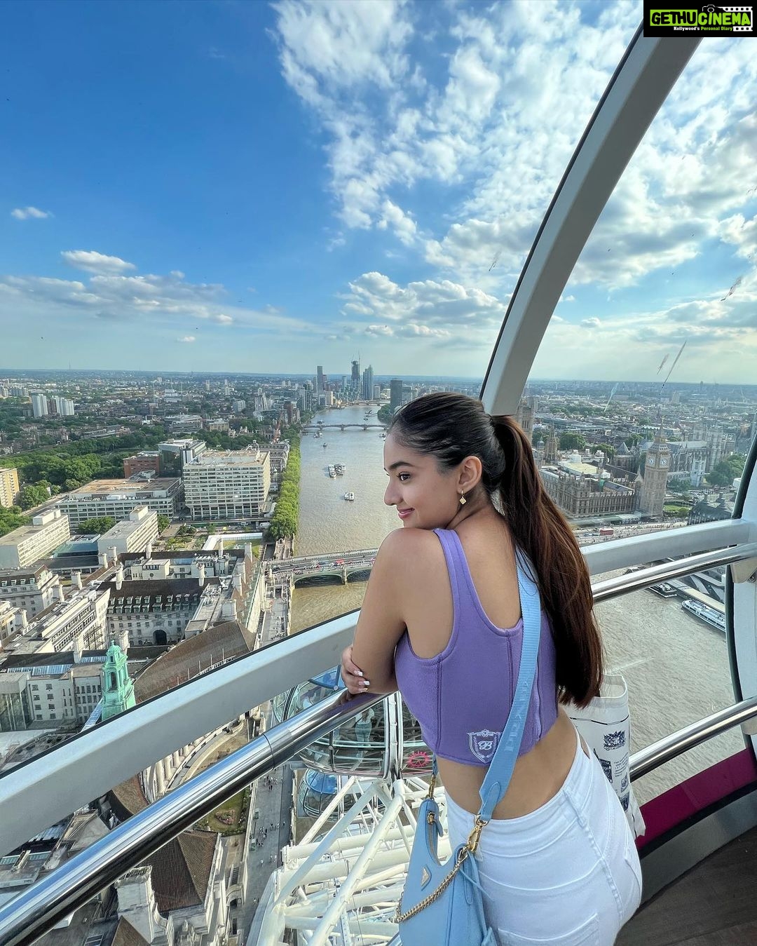 Anushka Sen Instagram - London is so beautiful 🇬🇧💗🦦 The Official London Eye