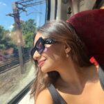 Anushka Sen Instagram - Trains 💗🇬🇧 London, United Kingdom