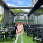Anushka Sen Instagram - Life is good 🦦😎🇬🇧 Birmingham, United Kingdom