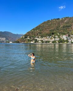 Anushka Sen Instagram - Chilling in Como 🇮🇹💋🦦 Lake of Como