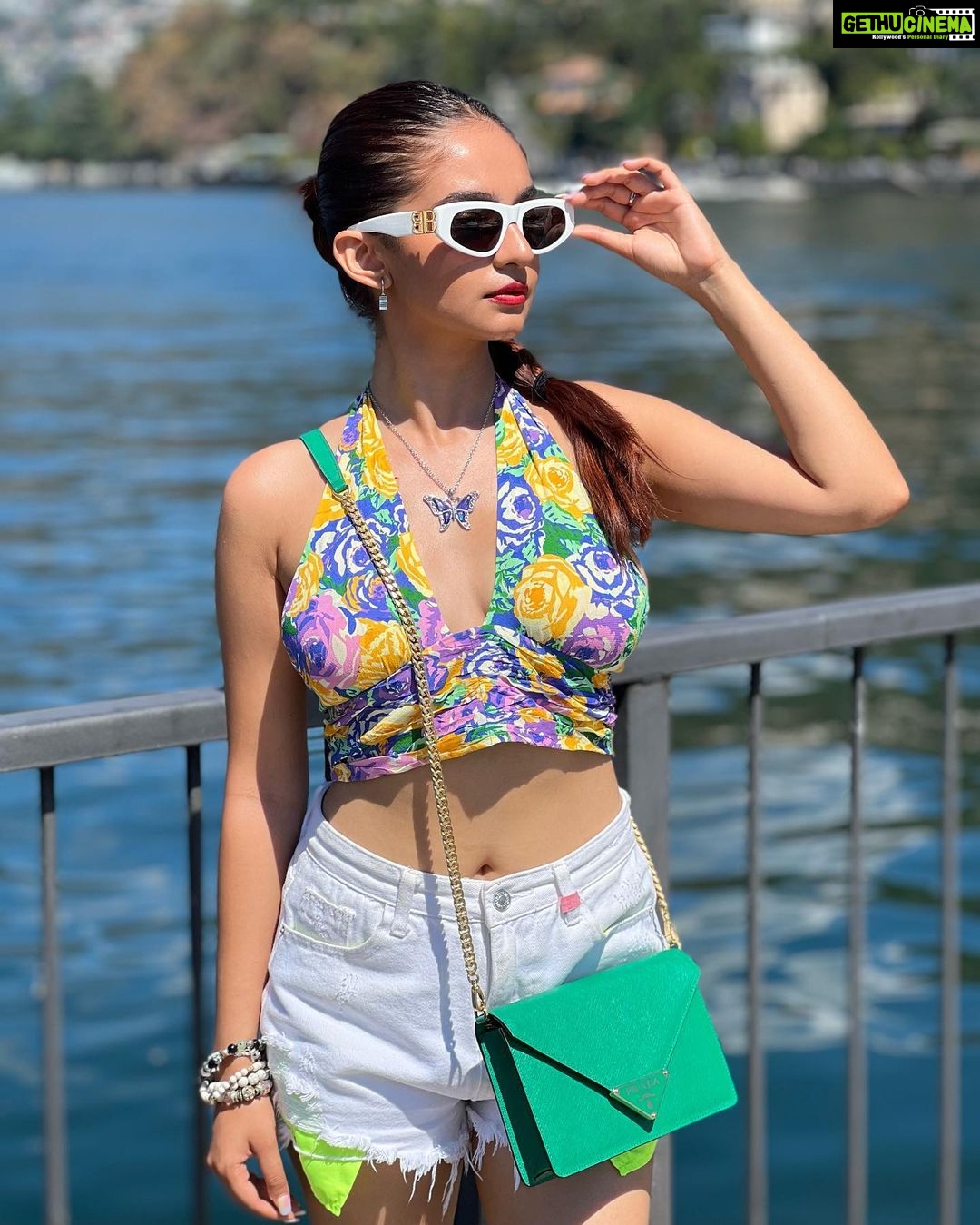 Anushka Sen Instagram - 🇮🇹💋 Lake of Como