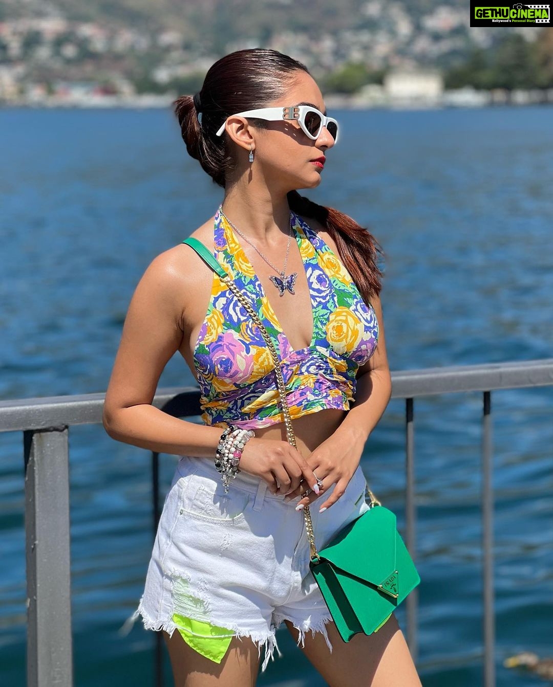 Anushka Sen Instagram - 🇮🇹💋 Lake of Como