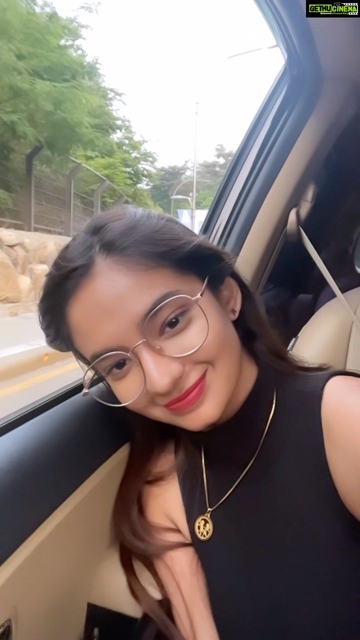 Anushka Sen Instagram - About yesterday At Namsan Tower 🥰🫰 #MiniVlogWithAnushka #Korea #reelsinstagram Seoul, Korea