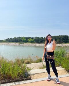Anushka Sen Instagram - Hello Korea 🇰🇷✈️🥰💖
.
#Korea #AsiaLab #GodofTravel #oneasia