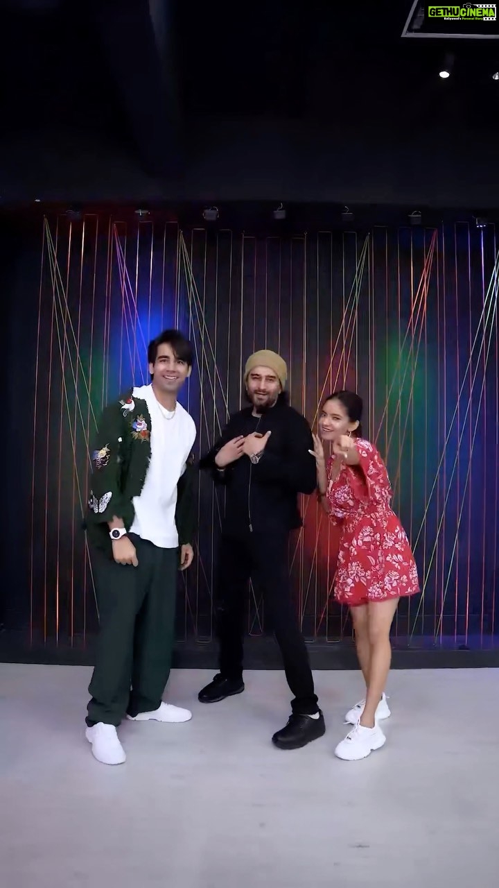 Anushka Sen Instagram - #IsThisThatFeeling @shekharravjiani @officialrishidev This was so fun to make!! Such a candid 🤭🤭