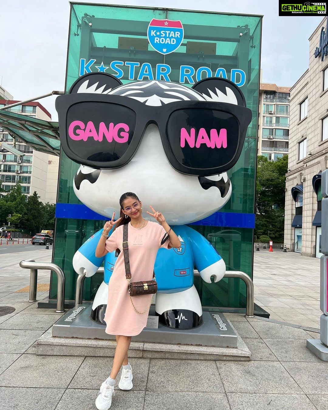 Anushka Sen Instagram - shopping day in Seoul 🫶🥰 Seoul, Korea