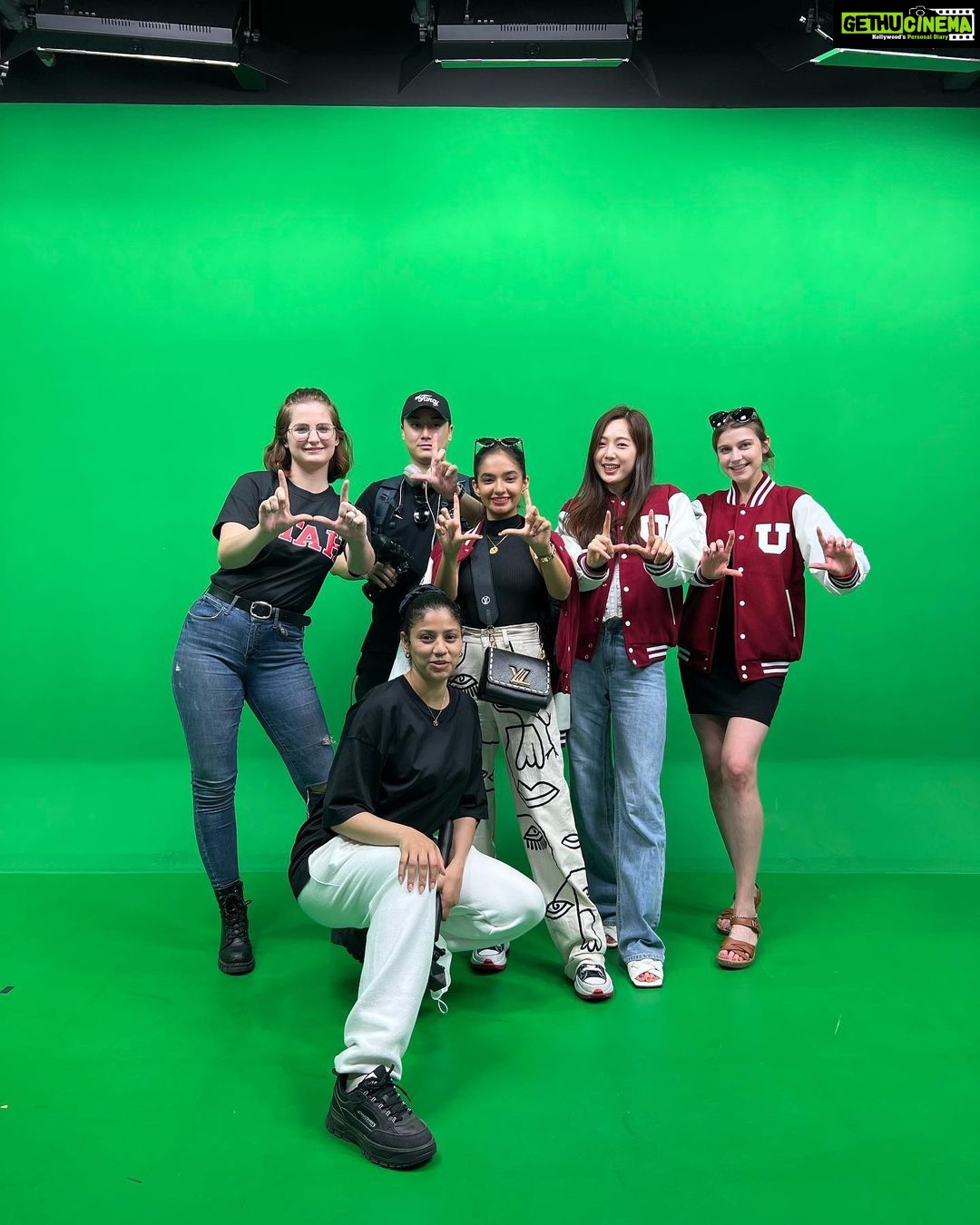 Anushka Sen Instagram - Korean University student experience at Utah🫰🇰🇷 #oneasia #asialab #wearehere The University of Utah Asia Campus