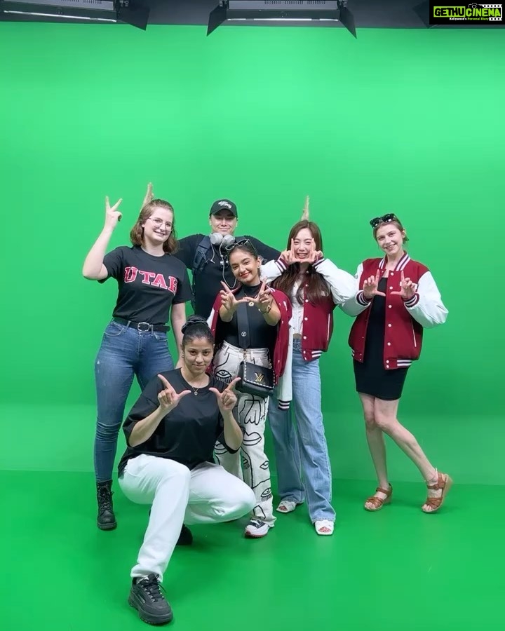 Anushka Sen Instagram - Korean University student experience at Utah🫰🇰🇷 #oneasia #asialab #wearehere The University of Utah Asia Campus