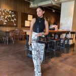 Anushka Sen Instagram - new day new slay 🤭🫰 . Pants: @maisonlesenerves Seoul, Korea