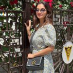 Anushka Sen Instagram - Flowers 🌹🌸💖🫰 Seoul, Korea