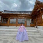 Anushka Sen Instagram - Today I wore Hanbok 한복 ( Traditional Korean Outfit) for the first time! We are staying at this beautiful Hanok 한옥 ( Traditional Korean House ) 🇰🇷🫰 This place is called Rakkojae Binkwan which is a traditional Korean hotel. Exploring the Korean culture 🥰🌻 . #Korea #Seoul #SouthKorea #OneAsia #Travel Bukchon Binkwan by Rakkojae 북촌빈관 by 락고재