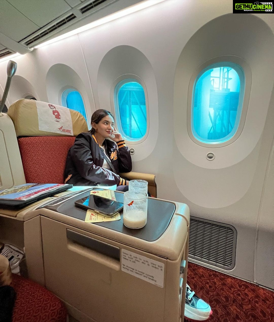 Anushka Sen Instagram - Guess where I’m going ✈️🫶