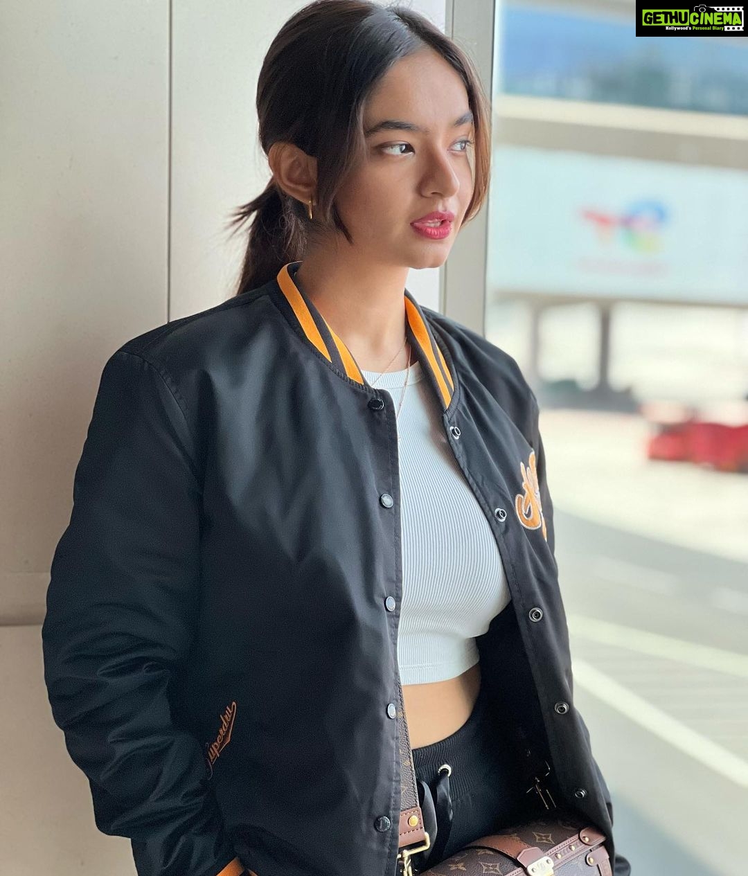 Anushka Sen Instagram - Guess where I’m going ✈️🫶