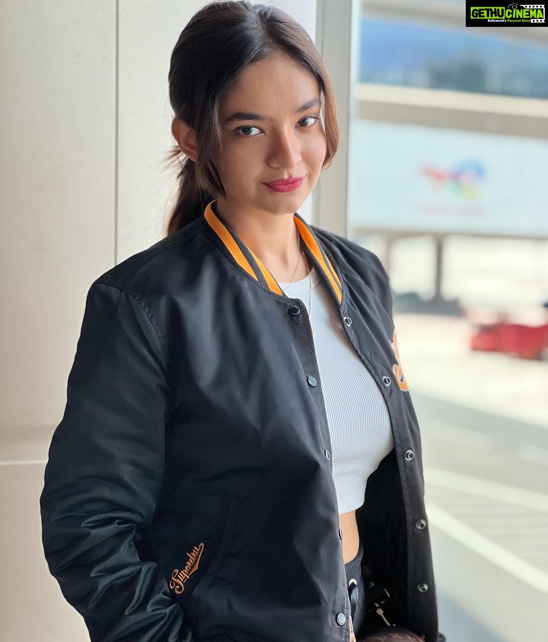 Anushka Sen Instagram - Guess where I’m going ✈️🫶