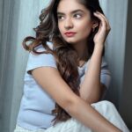 Anushka Sen Instagram - shoot shoot 🦦