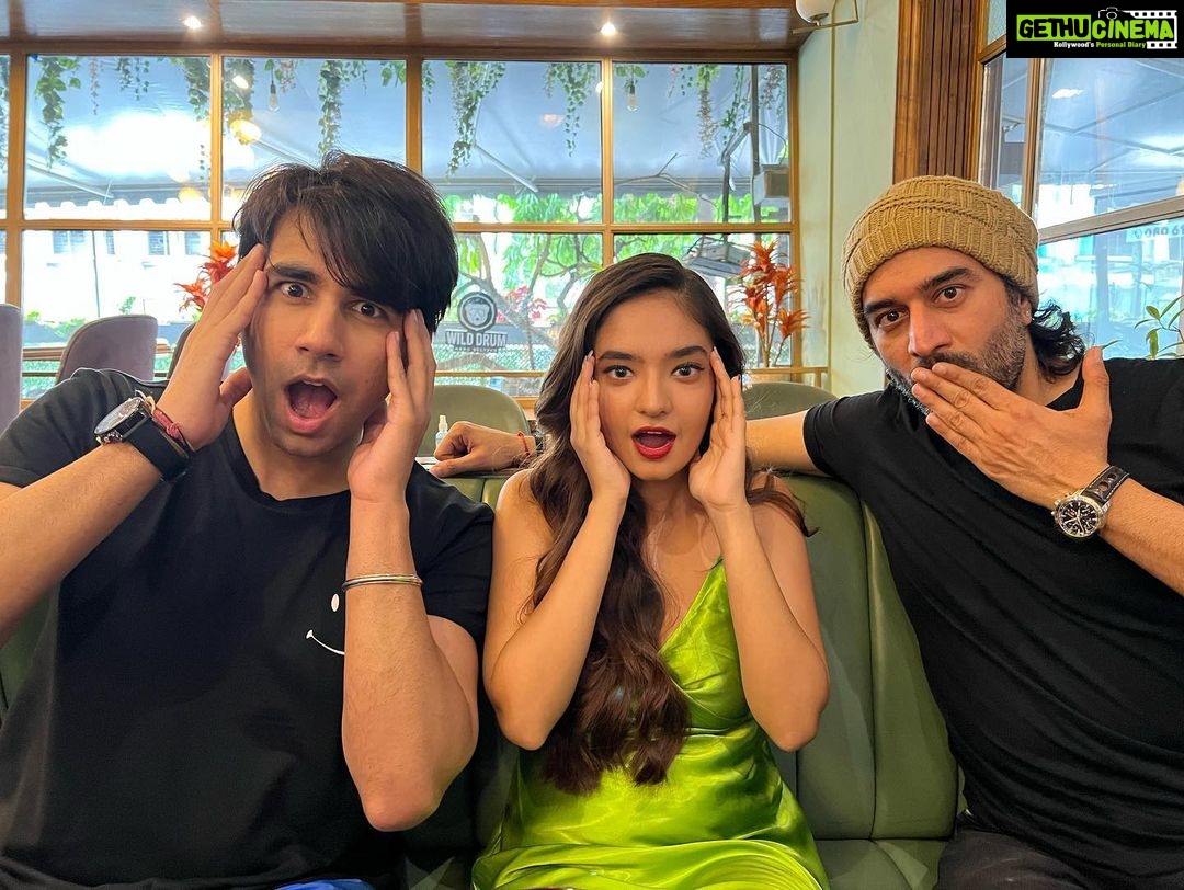 Anushka Sen Instagram - Mooodzzz!! #isthisthatfeeling coming tomorrow 🔥😍 . @shekharravjiani @officialrishidev