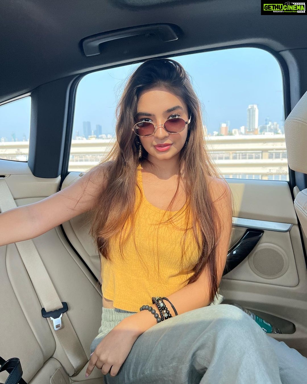 Anushka Sen Instagram - cause I’m on top of the world 🦦