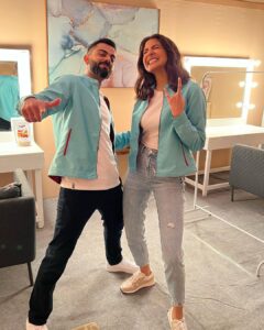 Anushka Sharma Instagram - Always wanted to start a band with a cute boy😋🤘👫❤️