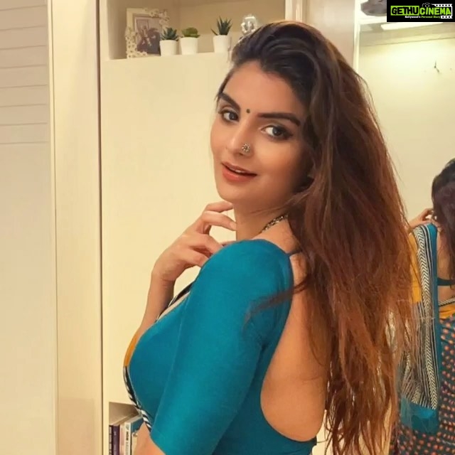 Anveshi Jain Instagram - I am going to see you after so long !