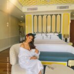 Anveshi Jain Instagram - #reels #love #anveshijain Hideaway Beach Resort & Spa Maldives