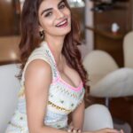 Anveshi Jain Instagram - Shot by - @sarathshetty Outfit by - @papadontpreachbyshubhika Styled by - @artcantbebothered Hyderabad