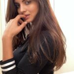 Anveshi Jain Instagram - #ootd #picoftheday #love Mumbai, Maharashtra