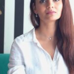Anveshi Jain Instagram - Cheers to community of immensely talented & wise people ! @unerasepoetry and @simarsingh_17 music by @kraig_roger . . . . #love #lookbeyond #wordsofwisdom #anveshijain #video #worthit #iloveyou #standforsomething #selflove #instagood #instagram #instamood #videoftheday