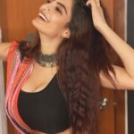 Anveshi Jain Instagram - #anveshijain #saree #love #lol . . . #selfie #portraitphotography #indian #photography #picoftheday #photooftheday #selfies Mumbai, Maharashtra