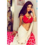 Anveshi Jain Instagram - Good morning Love ! Shot by - Mr. tripod Mumbai, Maharashtra