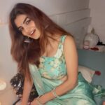 Anveshi Jain Instagram - Glimpse of #lockdownwithanveshi !! #live #livemusic #indian #saree #look #pastel #love #music #ootd #video #videooftheday Mumbai, Maharashtra