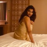 Anveshi Jain Instagram - Well I hope something good happened to you today . 2 good things happened to me too- 1. 21st day of “Lockdown with Anveshi “ was a big hit ! Today I finished 21 days of my show successfully 2 .I started writing my first book 📚! so much to be grateful for each day ! How blessed ! #countyourblessings #gratitudeattitude #thankyou #iloveyou #goodnight Mumbai, Maharashtra