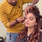 Anveshi Jain Instagram - The most interesting part of any shoot is the BTS and at this point it’s valued so much . I miss the fun and the team ! Gonna watch “WHO’S Your Daddy “ Again. अगर आपने नहीं देखा है तो देखिए , you’ll like it . It’s on @altbalaji & @zee5premium #altbalaji #zee5 #whosyourdaddy #love #you #bingewatch #now Mumbai, Maharashtra