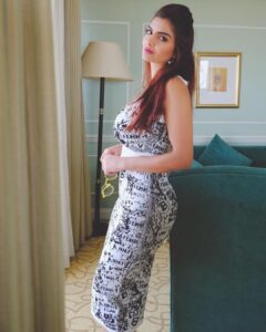 Anveshi Jain Instagram - Want to really be attractive ? Heal. Wearing- @balmain Shot by - @pranjalj.111 #insta #instagood #photography #srilanka #goodnight #photographer #love #gratitude #thankful #balmain #throwback Srilanka Colambo