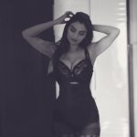 Anveshi Jain Instagram - You've seen me in it, you wished they were off. As a matter of fact, they actually are OFF...from my cupboard to your room. - Sharing clothes strengthens the bond between two people. I'm all in for this, babe. My secret drawer is open for you, tonight at 10:30 PM only on my app.#anveshijainapp #love #iloveyou Mumbai, Maharashtra