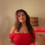 Anveshi Jain Instagram – 7 types of people you should avoid having crush 😜🙈✨✨❌ full conversation only on Anveshi jain app ! I love you forever ❤️ Mumbai, Maharashtra