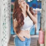 Anveshi Jain Instagram - I’ll be your solider!! @flutter_me_shutters___ @divyas_mua Oheka