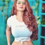 Anveshi Jain Instagram - I’ll be your solider!! @flutter_me_shutters___ @divyas_mua Oheka