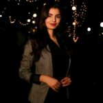 Anveshi Jain Instagram - Merry Christmas 🎄 I love you ❤️#merrychristmas #christmas #love #photography #photoshoot #goodevening #black #winter #christmastime #grateful Shot by : @pranjal_kjain