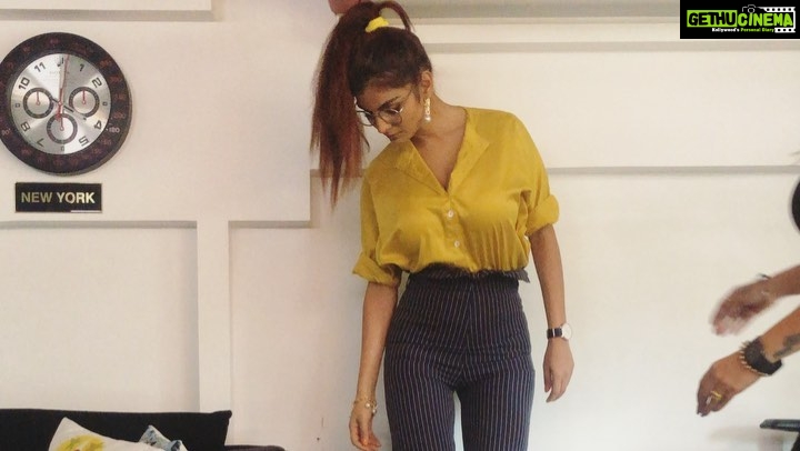 Anveshi Jain Instagram - Before the looks become killer ,they are tested ! Styled by : @minishamendonza #looktest #webseries #anveshijain #photography #shooting Mumbai, Maharashtra