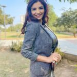 Anveshi Jain Instagram - Guess the book I am reading ! Ahmedabad, India