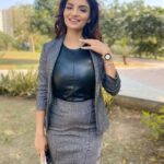 Anveshi Jain Instagram - Guess the book I am reading ! Ahmedabad, India