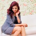 Anveshi Jain Instagram - “G “Promotions in Ahmedabad begins ! Day 1 : MUA : @gunjanpandey ! Thank you for being a wonderful host and a friend in need ! You are awesome Gunjan ! Ahmedabad, India