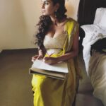 Anveshi Jain Instagram - P.S- Absolutely not trying to show off anything 🙈the fitting is such 🐣! Anyway coming to the point , I used to write letters to my FANS and family to wish or encourage them while I was on sets of my upcoming film “G”which is releasing coming 3rd Jan . You know I am an old school and I connect with people on a deeper level . I wanna know your story ,I wanna be there for you , well thanks to @instagram and personal Apps that I can be closer than ever to you . Guys , if you want to encourage your friend or wish them well or make their special day even more special, I am there . There is a “Greetings section on Anveshi Jain app where you can write the message u want to give ,I will make a video and send it to you ! Cheers ! Mandvi Beach, Kutch