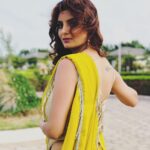 Anveshi Jain Instagram - P.S- Absolutely not trying to show off anything 🙈the fitting is such 🐣! Anyway coming to the point , I used to write letters to my FANS and family to wish or encourage them while I was on sets of my upcoming film “G”which is releasing coming 3rd Jan . You know I am an old school and I connect with people on a deeper level . I wanna know your story ,I wanna be there for you , well thanks to @instagram and personal Apps that I can be closer than ever to you . Guys , if you want to encourage your friend or wish them well or make their special day even more special, I am there . There is a “Greetings section on Anveshi Jain app where you can write the message u want to give ,I will make a video and send it to you ! Cheers ! Mandvi Beach, Kutch