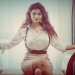 Anveshi Jain Instagram - “Anveshi Jain App” is under TOP 100 entertainment Apps available on IOS in such a small time ! Goes to my team and to “the art of Seduction”😉 Available on IOS n Android and Anroid ! #anveshijainapp #anveshi #love #theartofseduction3 #gandiibaat #gandibaatien Mumbai, Maharashtra
