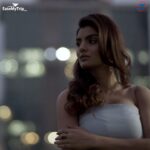 Anveshi Jain Instagram - This one is for you ! It’s an attempt to sing this soulful song ! If you want to hear the full song you can subscribe to @easymusicofficial , @easemytrip . I will add the YouTube link and IGtV video ! I love you ,Now you know how much !! #coversong#marjaavaan anveshijainsongs#mellow#song Mumbai, Maharashtra