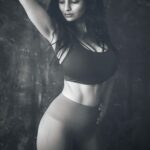 Anveshi Jain Instagram - I loved you at your darkest ... #anveshijain #anveshi #love #bodypositive #strengthtraining #workout #workoutroutine #game #90daystransformation #bodybuilding #bodyfitness #fitnessmotivation #motivation #selflove #driven #blogger #bnw #blackandwhite #instagram #goals #lovequotes #instapic #picoftheday #ootd Mumbai, Maharashtra