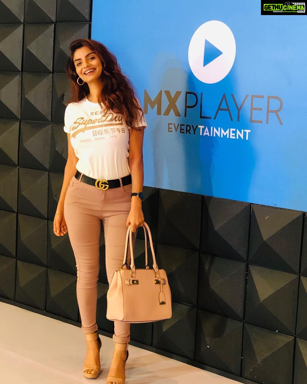 Anveshi Jain Instagram - Congratulations @mxplayer for celebrating 175 million plus users just in 210 days! That’s indeed a milestone ! More power to you! 🎀#mxplayer #entertainment #love #media #celebration #photography Mumbai, Maharashtra